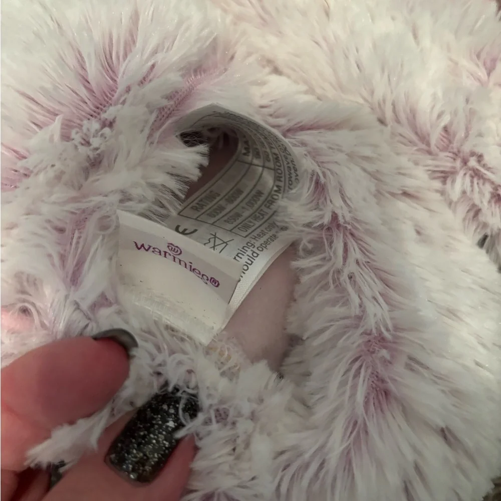 Cozy Women's Fuzzy Slippers - White and Pink. Never worn. - Picture 4 of 4